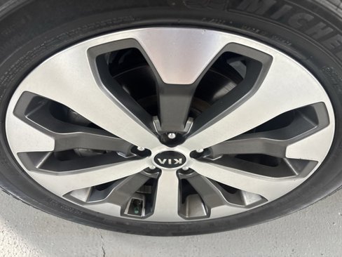 Used 2021 Kia Telluride EX w/ EX Premium Package image 7