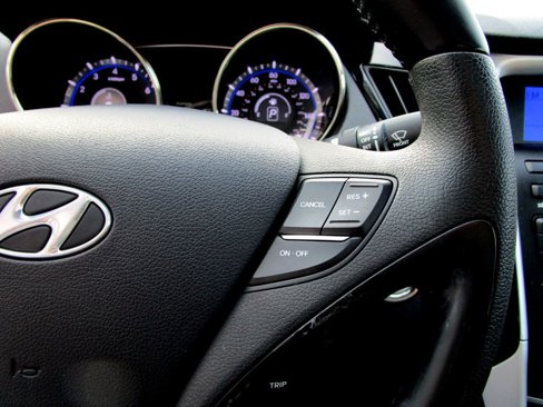 Used 2011 Hyundai Sonata Limited image 19