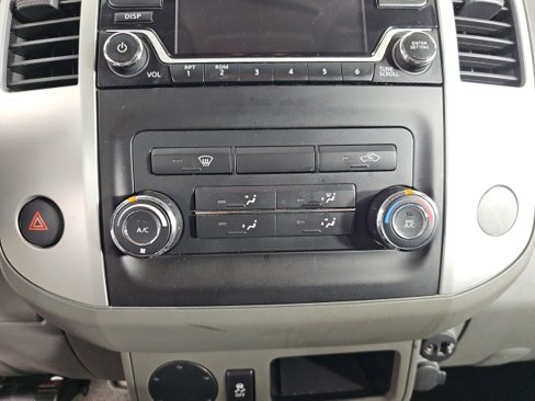 Used 2017 Nissan Frontier SV image 21