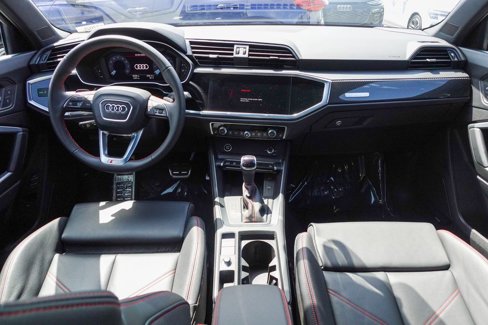 Used 2025 Audi Q3 2.0T Premium Plus w/ Premium Plus Package image 32
