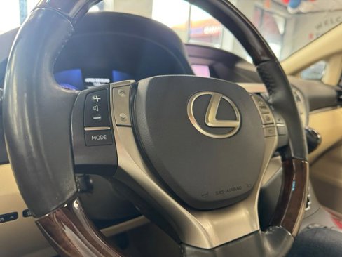 Used 2013 Lexus RX 350 2WD image 39