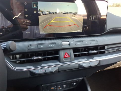 New 2025 Kia K4 GT-Line image 18