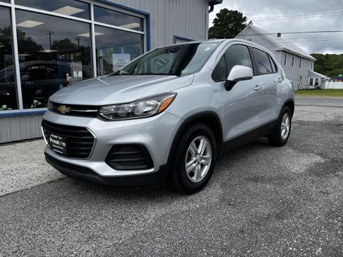 Used 2020 Chevrolet Trax LS w/ Tint and Cruise Package image 2