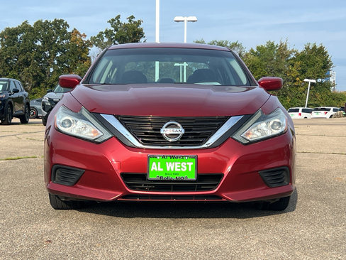 Used 2016 Nissan Altima 2.5 S w/ Power Driver Seat Package image 2
