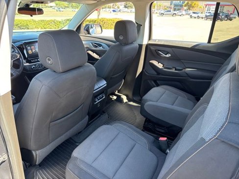 Used 2019 Chevrolet Traverse LT image 17