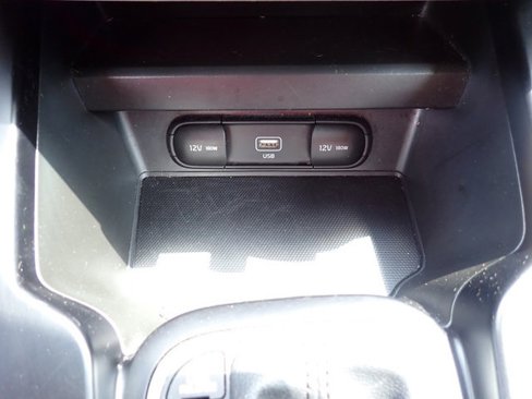 Used 2022 Kia Soul LX image 24