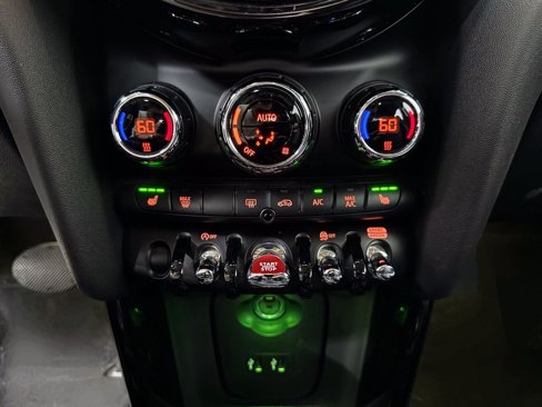 Used 2019 MINI Cooper S image 22