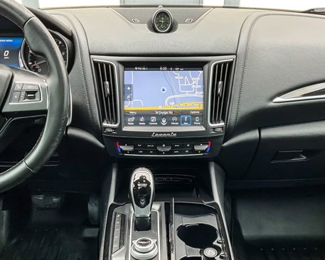 Used 2017 Maserati Levante S image 13