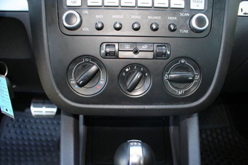 Used 2009 Volkswagen GTI 2-Door image 14