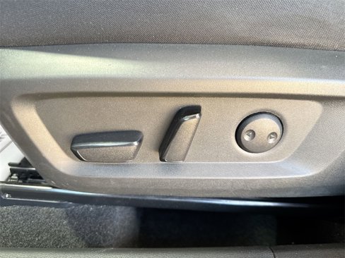 Used 2021 Nissan Rogue SV image 14