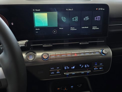 Used 2025 Hyundai Kona SEL image 25
