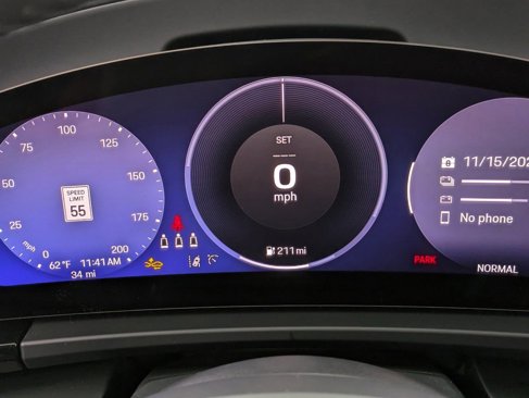 Used 2024 Porsche Macan 4 Electric image 15
