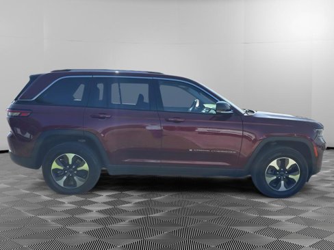 Used 2023 Jeep Grand Cherokee 4WD 4xe image 5