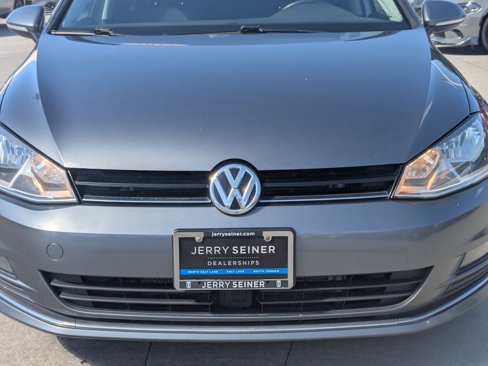 Used 2017 Volkswagen Golf SEL image 9