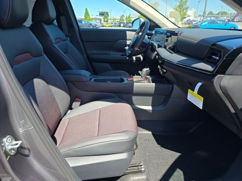 New 2025 Nissan Kicks SR image 11