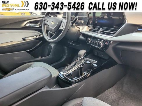 New 2025 Chevrolet Trax LT w/ LPO, Blackout Package image 18
