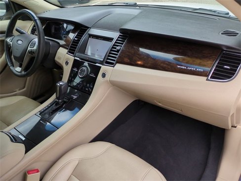 Used 2019 Ford Taurus Limited image 28