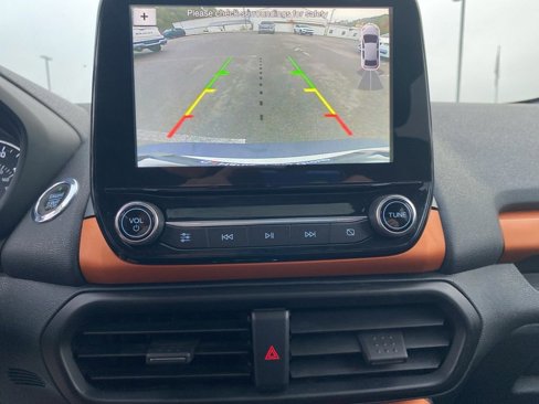 Used 2018 Ford EcoSport SES w/ SES Cold Weather Package image 32