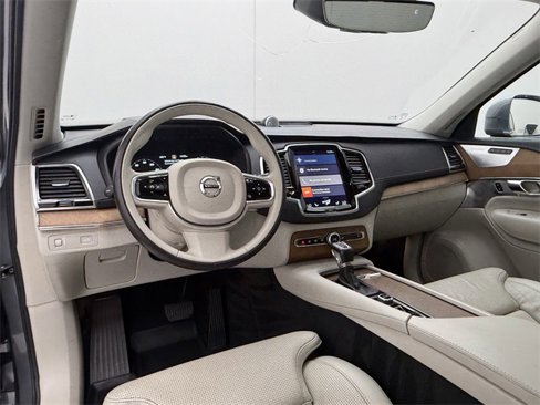 Used 2017 Volvo XC90 T6 Inscription w/ Vision Package image 23