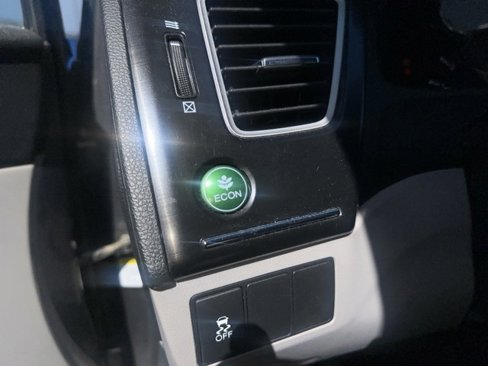 Used 2013 Honda Civic LX image 17