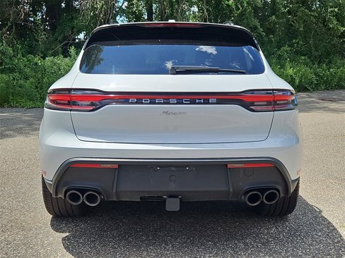 Used 2025 Porsche Macan image 6