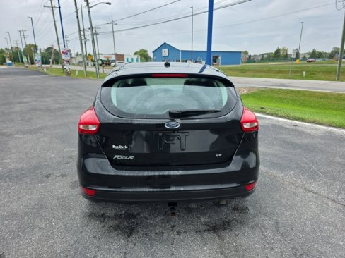 Used 2015 Ford Focus SE image 4