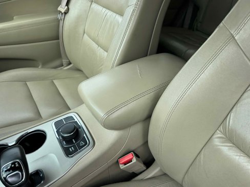 Used 2014 Jeep Grand Cherokee Limited image 28