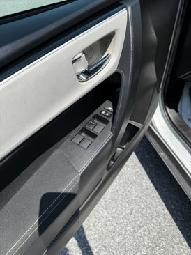 Used 2019 Toyota Corolla LE image 5