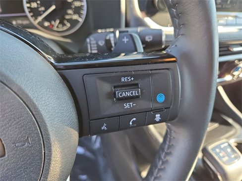 Used 2023 Nissan Rogue SL w/ SL Premium Package image 18