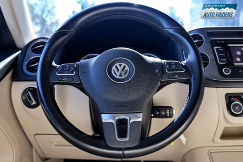 Used 2012 Volkswagen Tiguan SE image 13