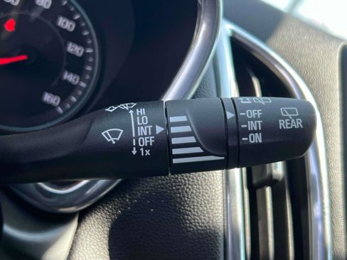 Used 2019 Chevrolet Equinox LT image 24