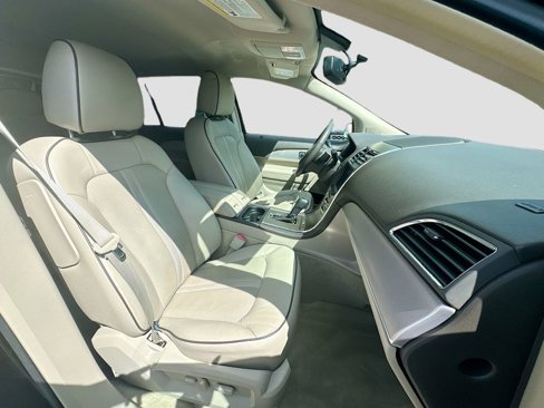 Used 2013 Lincoln MKX FWD image 28