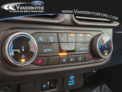 Used 2023 Ford Maverick Lariat w/ Lariat Luxury Package image 30