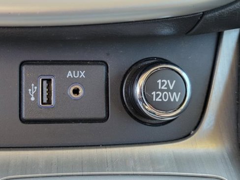 Used 2018 Nissan Murano S image 27