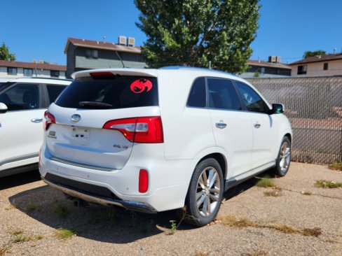 Used 2015 Kia Sorento SX image 4