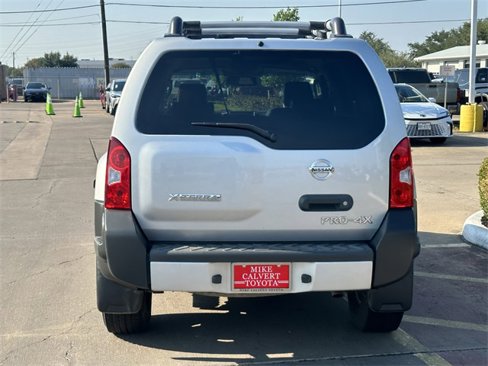 Used 2011 Nissan Xterra PRO-4X w/ Pro-4x Leather Pkg image 6