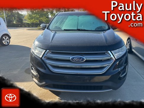 Used 2017 Ford Edge Titanium w/ Technology Package image 2