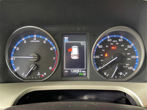 Used 2018 Toyota RAV4 Adventure image 6