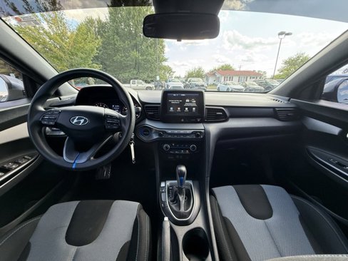 Used 2020 Hyundai Veloster 2.0 image 19
