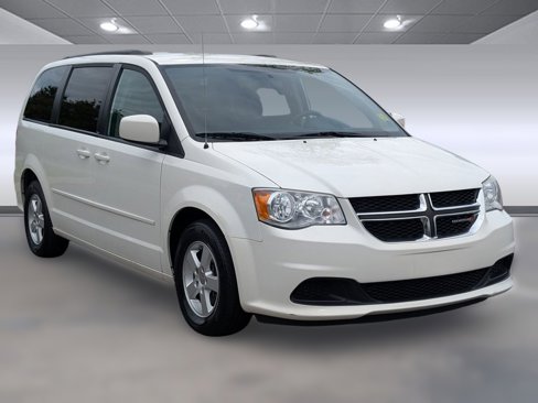 Used 2013 Dodge Grand Caravan SXT image 22