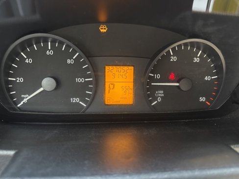 Used 2017 Mercedes-Benz Sprinter 2500 image 8