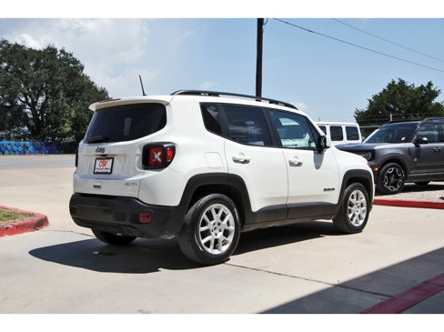 Used 2021 Jeep Renegade Latitude w/ Convenience Group image 5