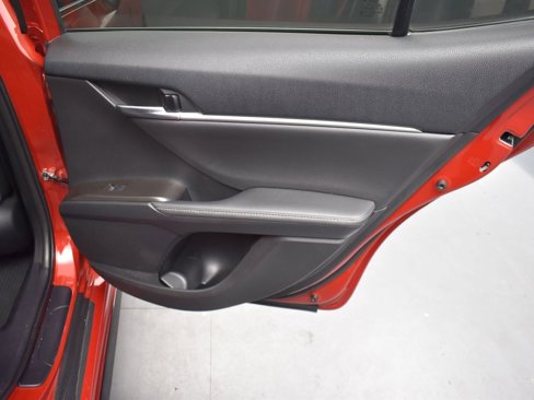 Used 2023 Toyota Camry XSE image 21
