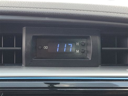 Used 2016 Toyota Corolla LE image 11
