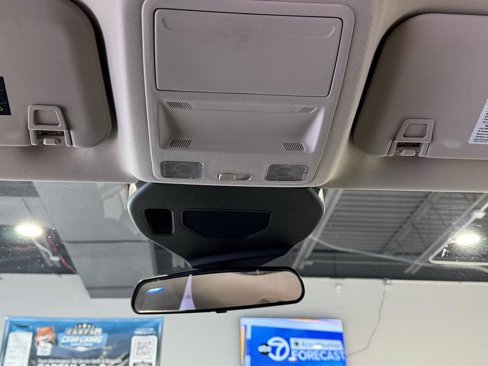 Used 2020 Ford Escape SE image 28