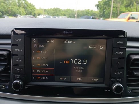 Used 2020 Kia Rio LX image 16
