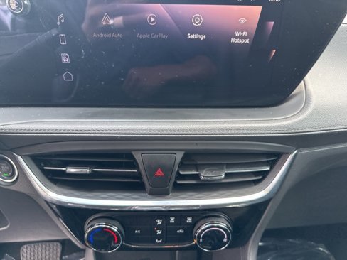 Certified 2024 Buick Encore GX Sport Touring image 19