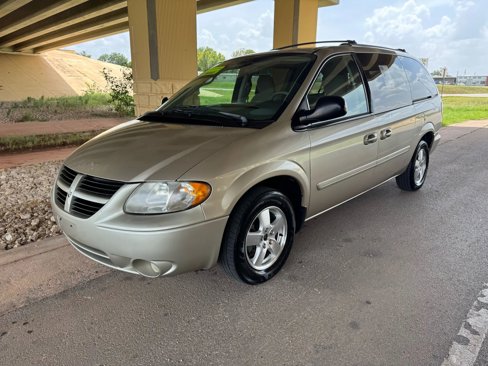 Used 2007 Dodge Grand Caravan SXT image 7