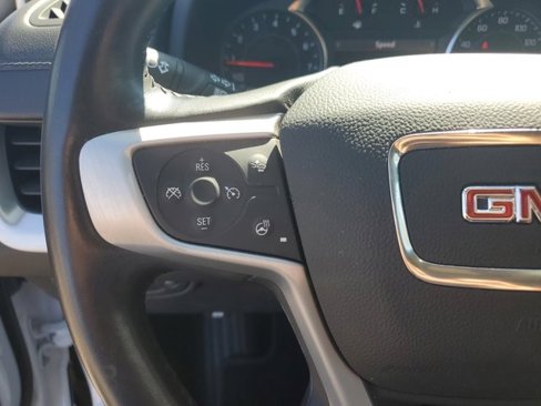 Used 2022 GMC Terrain SLT image 29