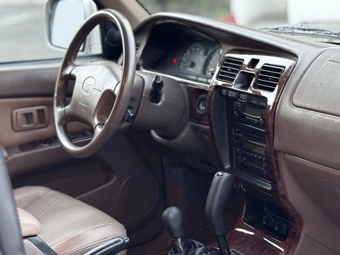 Used 1999 Toyota 4Runner Limited image 26